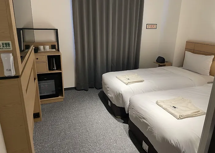 Hotel Henn Na Myeongdong 4*