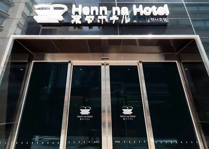 Henn Na Myeongdong Hotel 4*