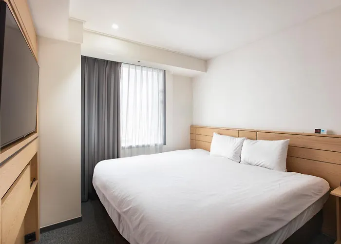 Hotel Henn Na Myeongdong 4*