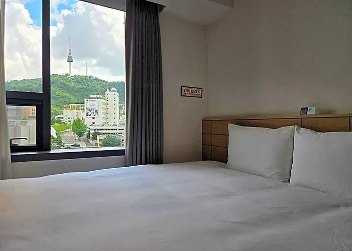 Hotel Henn Na Myeongdong 4*